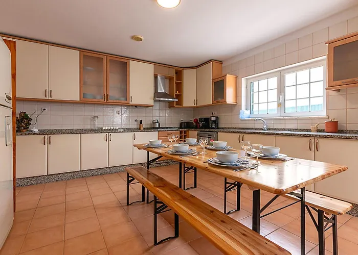 Marmeleira Villa *