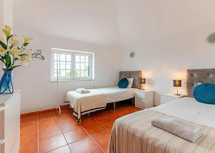 Marmeleira Villa *